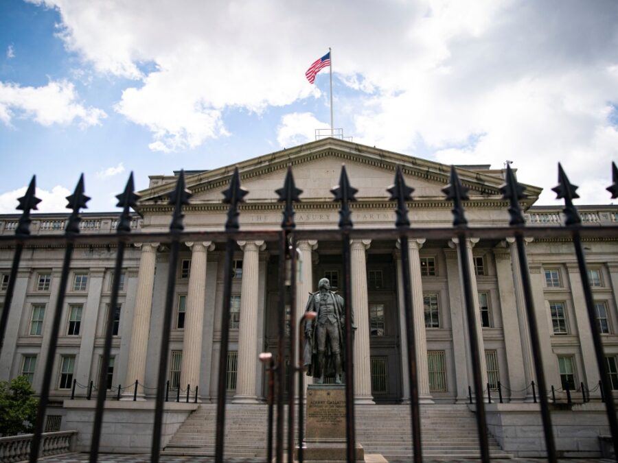 الخزانة الأمريكية ترفع اسم الرئيس الشرع ووزير الداخلية من قائمة العقوبات