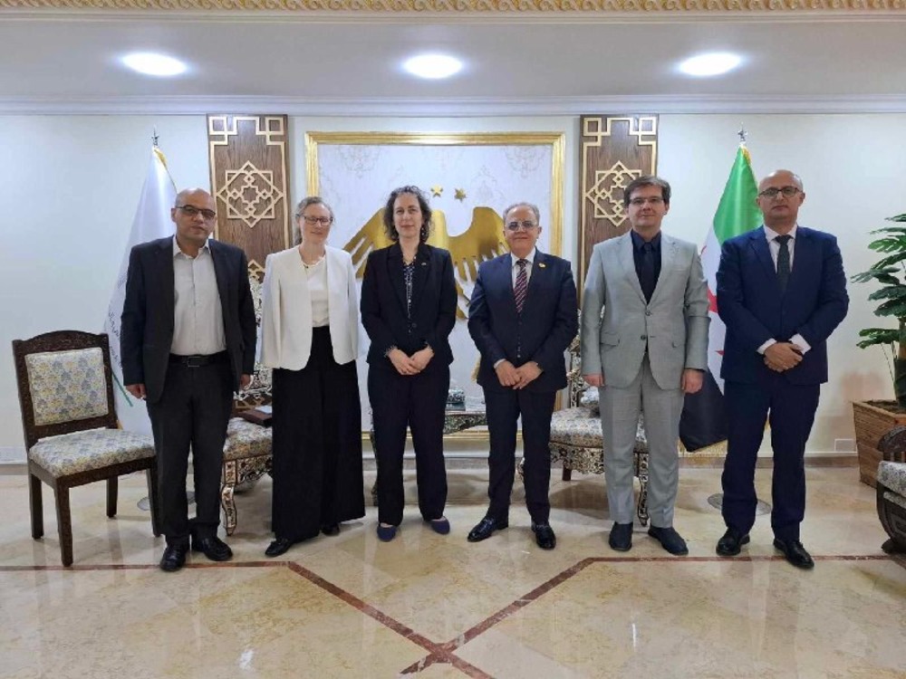 ممثلة المملكة المتحدة تبحث مع وزير التعليم العالي دعم قطاع التعليم