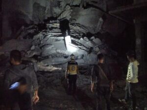 الدفاع المدني: انهيار مبنى غير مأهول في مخيم اليرموك