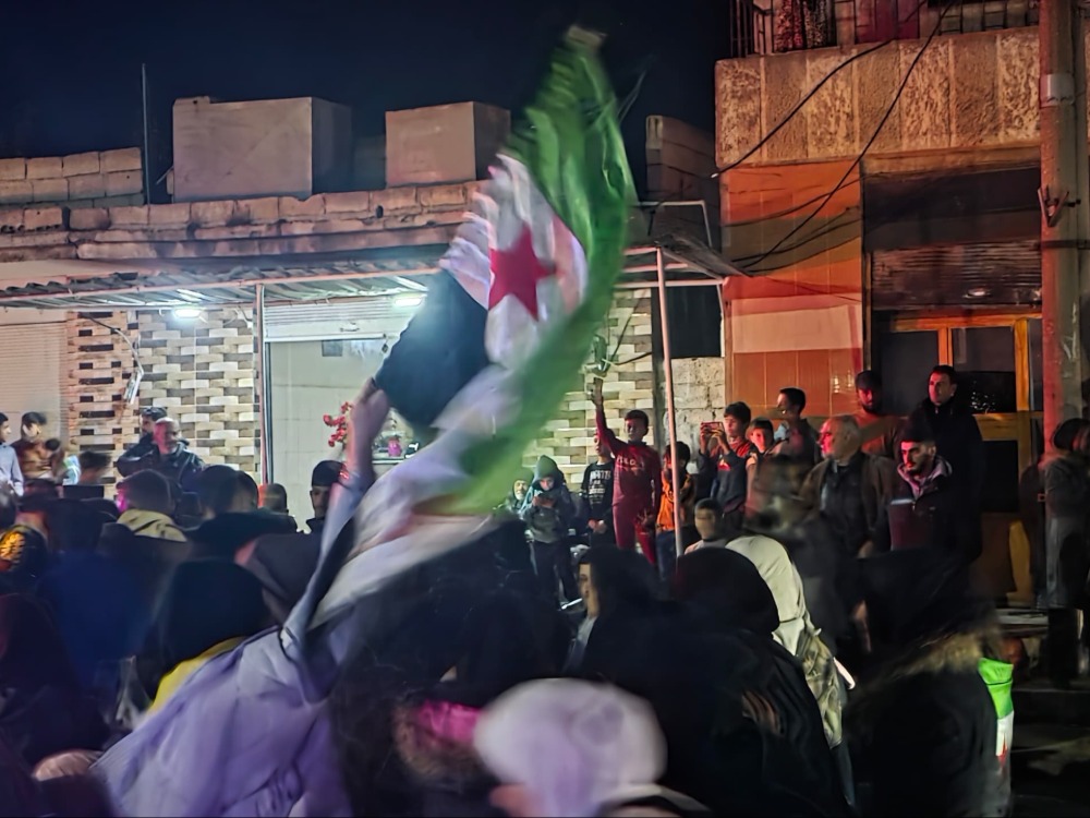 وقفات شعبية داعمة للوحدة الوطنية ورفضاً للتقسيم في سوريا