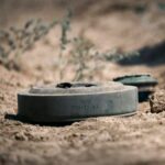 إصابة طفلين بلغم أرضي من مخلفات قسد بريف حلب