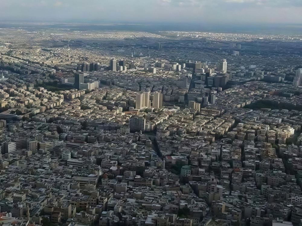 محللون: إلغاء عقوبات قيصر مرحلة مفصلية لإعادة سوريا إلى موقعها الطبيعي