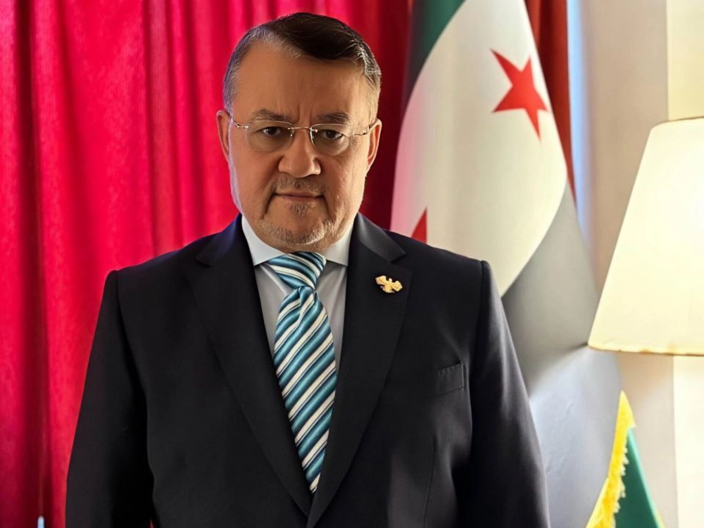 مستشار الرئيس: تنظيم قسد يكرر ممارسات النظام البائد بنقض العهود واستهداف المدنيين