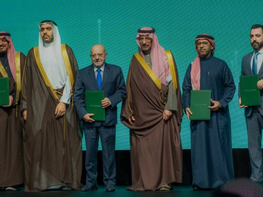 الخطوط الجوية توقع اتفاقية مع شركة SAL السعودية لتطوير خدمات الشحن