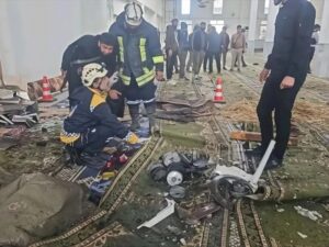 جماعة متطرفة تتبنى تفجير مسجد في حمص