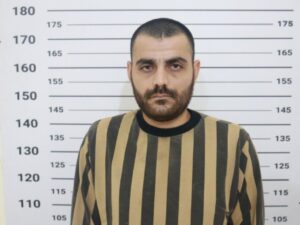 منها التصفية والتمثيل بالجثامين.. الداخلية تعتقل متورطًا في جرائم حرب في اللاذقية