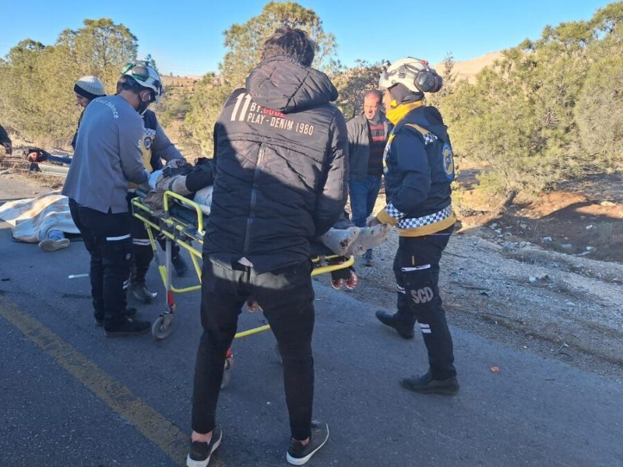 وفاة أربعة طلاب جامعيين بحادث سير على طريق دمشق- حمص