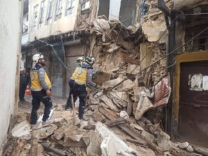 الدفاع المدني: انهيار منزل قديم في دمشـق القديمة لم يسفر عن وقوع أي إصابات