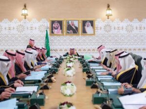 مجلس الوزراء السعودي يرحب بقرار الولايات المتحدة إلغاء العقوبات على سوريا 