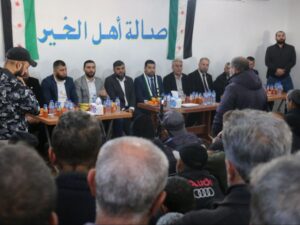 محافظ اللاذقية يزور مخيمات نازحي الساحل في خربة الجوز بريف إدلب