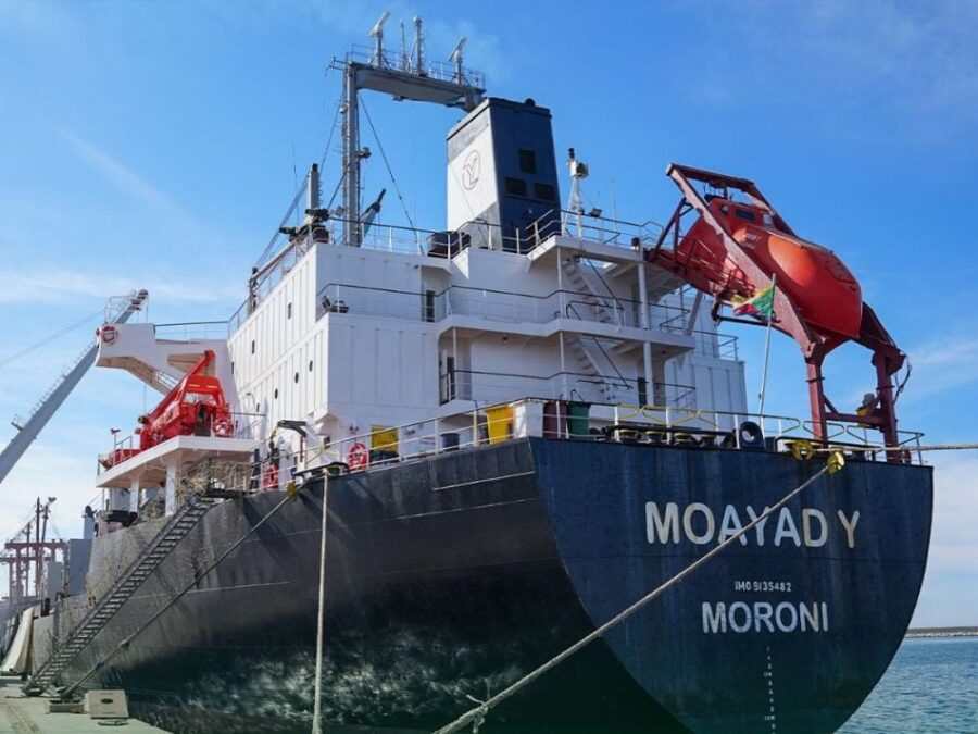 محمّلة بأكثر من 4 آلاف طن.. وصول ناقلة غاز إلى مصب بانياس