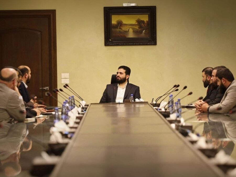 وزارة الداخلية تعقد اجتماعاً موسعاً لاستعراض التدابير بعد الهجوم الإرهابي في تدمر