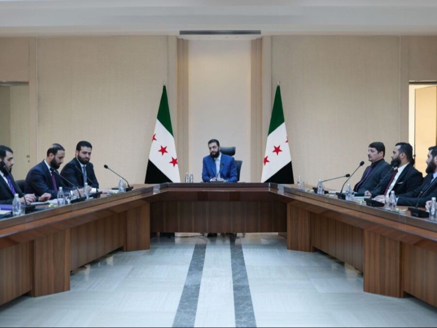 الرئيس الشرع يبحث مع وزارة الداخلية تطوير الأداء والخدمات المقدمة للمواطنين