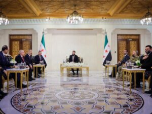 الرئيس الشرع يستقبل وفداً تركياً رفيع المستوى في قصر الشعب بدمشق