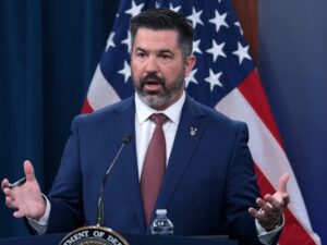 الدفاع الأمريكية تعلن مقتل جنديين أمريكيين ومترجم مدني في هجوم تدمر