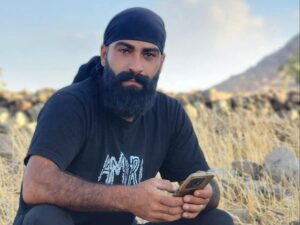 ابتزاز وجرائم بحق عشائر شهبا تكشف حقيقة المجرم "شادي طحطح"