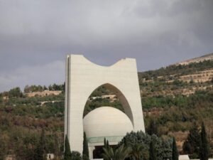 طقس غائم وانخفاض كبير في درجات الحرارة في بعض المناطق