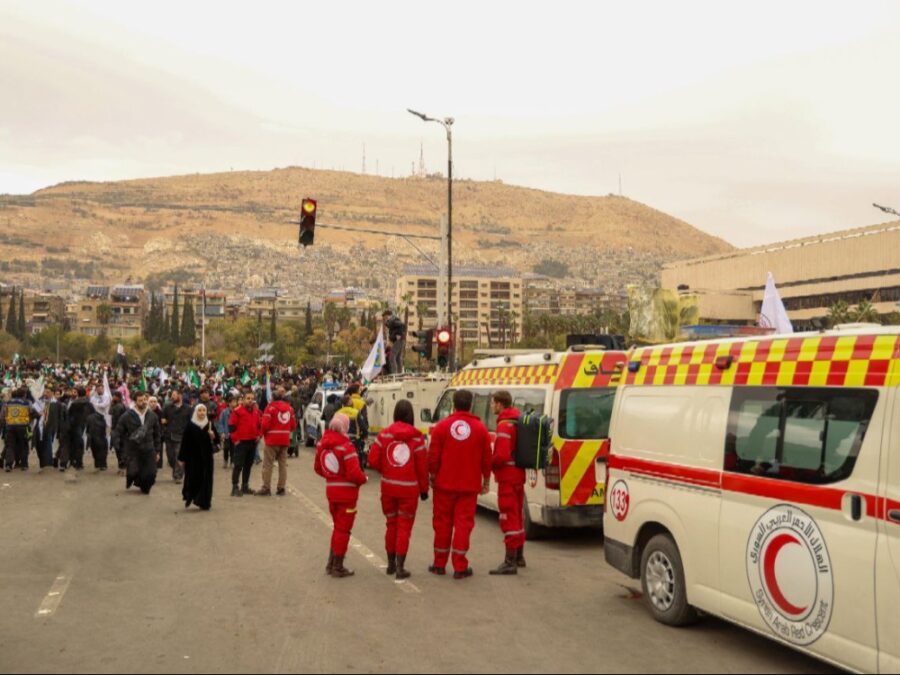 الهلال الأحمر: فرقنا تدخلت لإسعاف عشرات المحتفلين بعيد التحرير