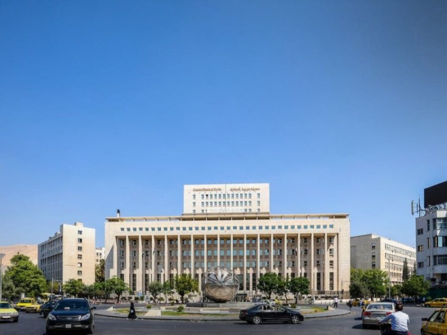 النائب الأول لحاكم المركزي: رفع عقوبات قيصر فرصة لإعادة الاندماج المالي الدولي