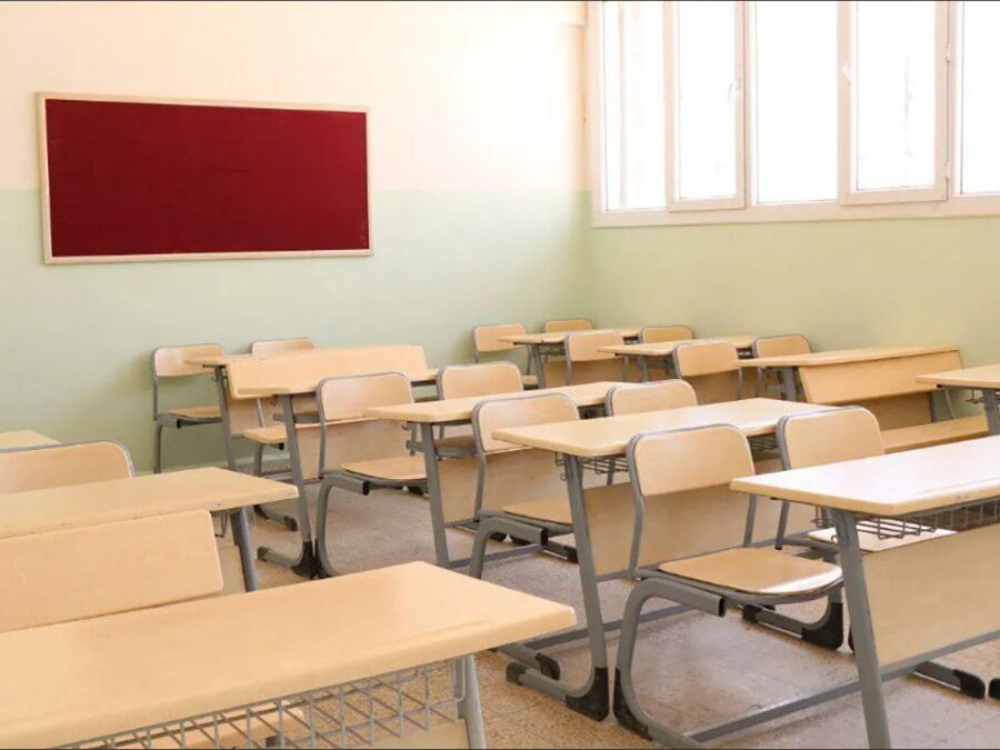 بسبب الأحوال الجوية.. تعليق الدوام المدرسي في عدد من المحافظات