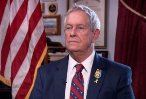 النائب الأمريكي جو ويلسون يرحب بإقرار مجلس الشيوخ الإلغاء التام لقانون قيصر