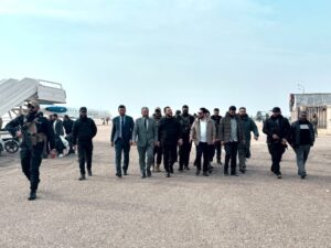 وفد من هيئة الطيران المدني ووزارة الداخلية يتفقد مطار دير الزور