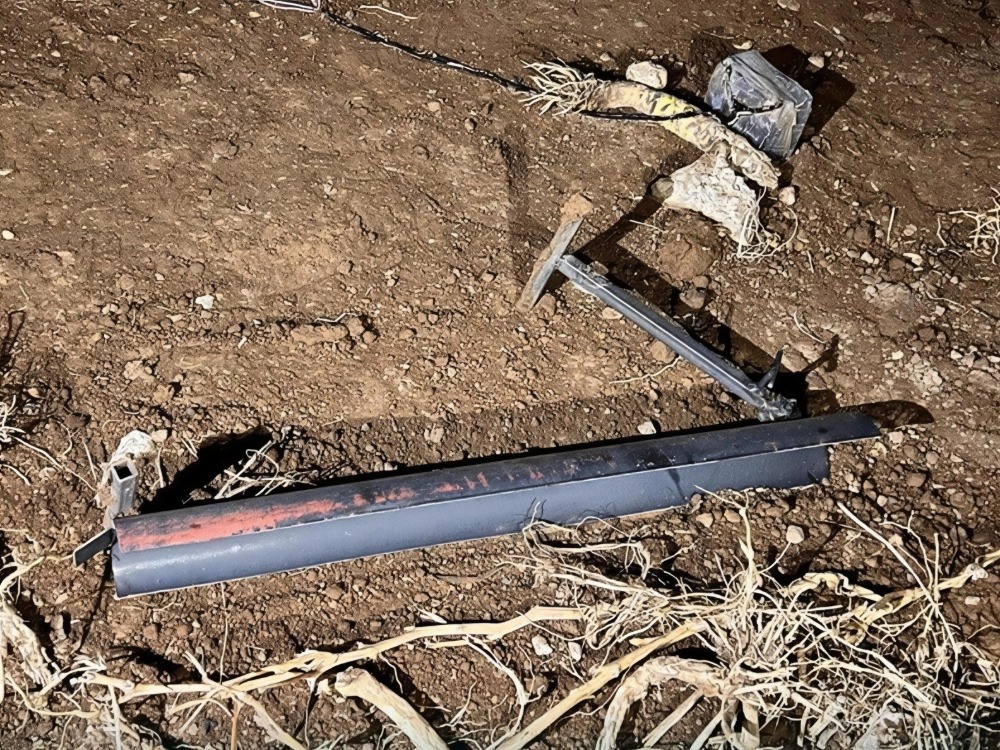 مصدر أمني للإخبارية: مجهولون استهدفوا محيط مطار المزة بصاروخ