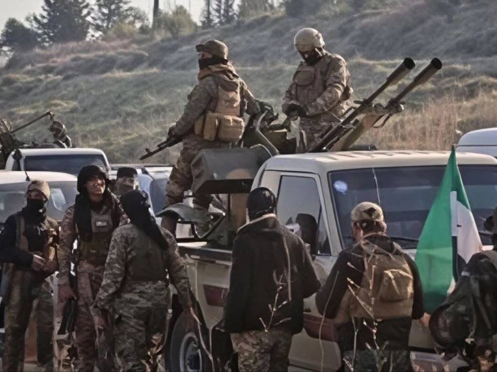 الجيش يبدأ قصفاً مركزاً باتجاه مواقع تنظيم قسد داخل الشيخ مقصود والأشرفية