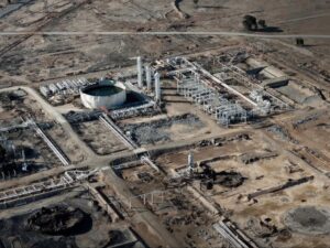 هيئة الطاقة الذرية تبدأ مسحاً إشعاعياً في حقول النفط بدير الزور