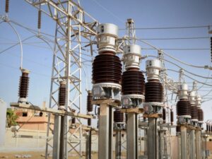 فواتير الكهرباء بين الضرورة وغياب القدرة.. مواطنون يشتكون ارتفاع الأسعار