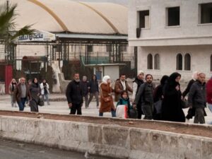 بعد انتشار قوى الأمن الداخلي.. عودة تدريجية للحياة إلى حي الأشرفية بحلب