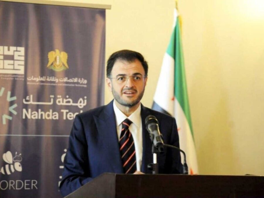 هيكل يتفقد مبنى السورية للاتصالات في المزة ويؤكد الأضرار مادية