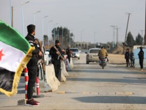 استشهاد عنصرين وإصابة آخرين باستهداف حاجز للأمن الداخلي شرقي دير الزور