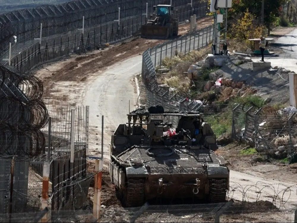 شملت تفتيش منازل واحتجاز مدنيين.. الاحتلال الإسرائيلي ينفذ انتهاكات جديدة بريف القنيطرة