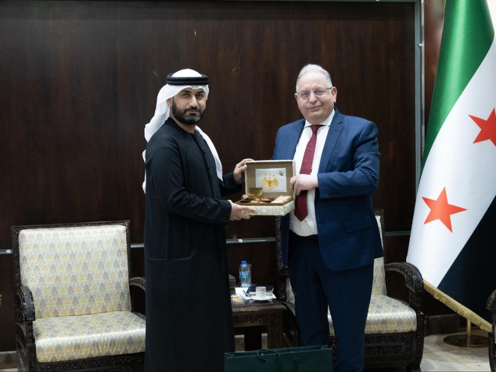 وزير المالية يبحث مع السفير الإماراتي تعزيز التعاون الاقتصادي والمالي بين البلدين