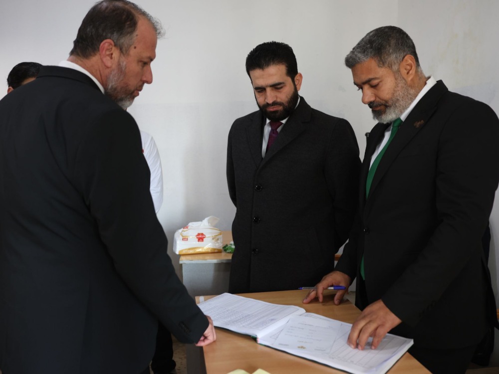 وزير الداخلية يطّلع على إجراءات استقبال أوراق المتقدمين لدورة الضباط الأولى