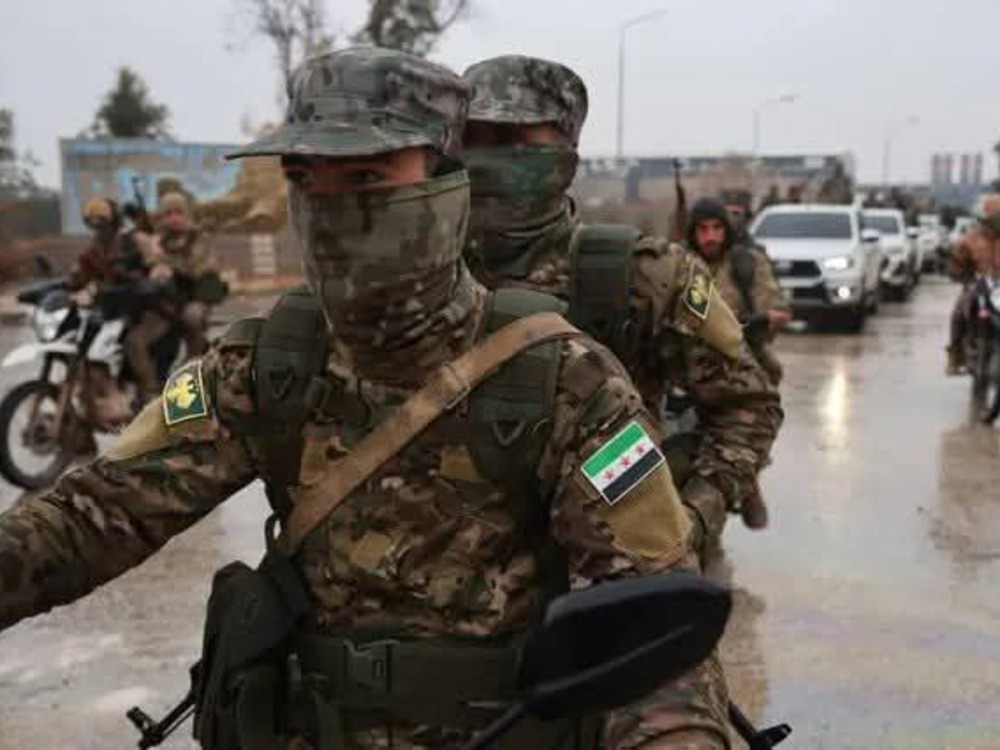 وزارة الدفاع: انشقاق 6 عناصر من تنظيم قسد على جبهة دير حافر