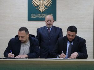 توقيع اتفاقية استثمارية لتشغيل وحدات الملبوسات الجاهزة في اللاذقية وطرطوس