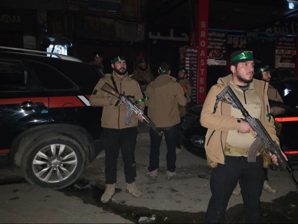 مصدر عسكري للإخبارية: الجيش أنهى تمشيط أكثر من ثلثي مساحة حي الشيخ مقصود