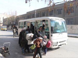 بعد تلقيها مناشدات من الأهالي.. محافظة حلب تعلن عن فترة جديدة للخروج من حيي الشيخ مقصود والأشرفية