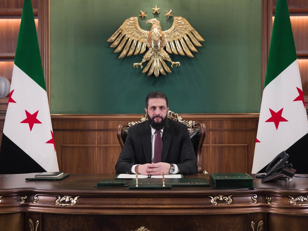 الرئيس أحمد الشرع يقر مرسوماً لتعزيز حقوق المواطنين السوريين الكرد