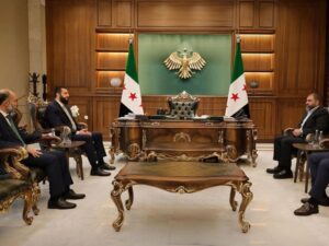 الرئيس الشرع يلتقي ممثلي الشركة التركية الموقعة على اتفاقية الاستثمار في صناعة السفن