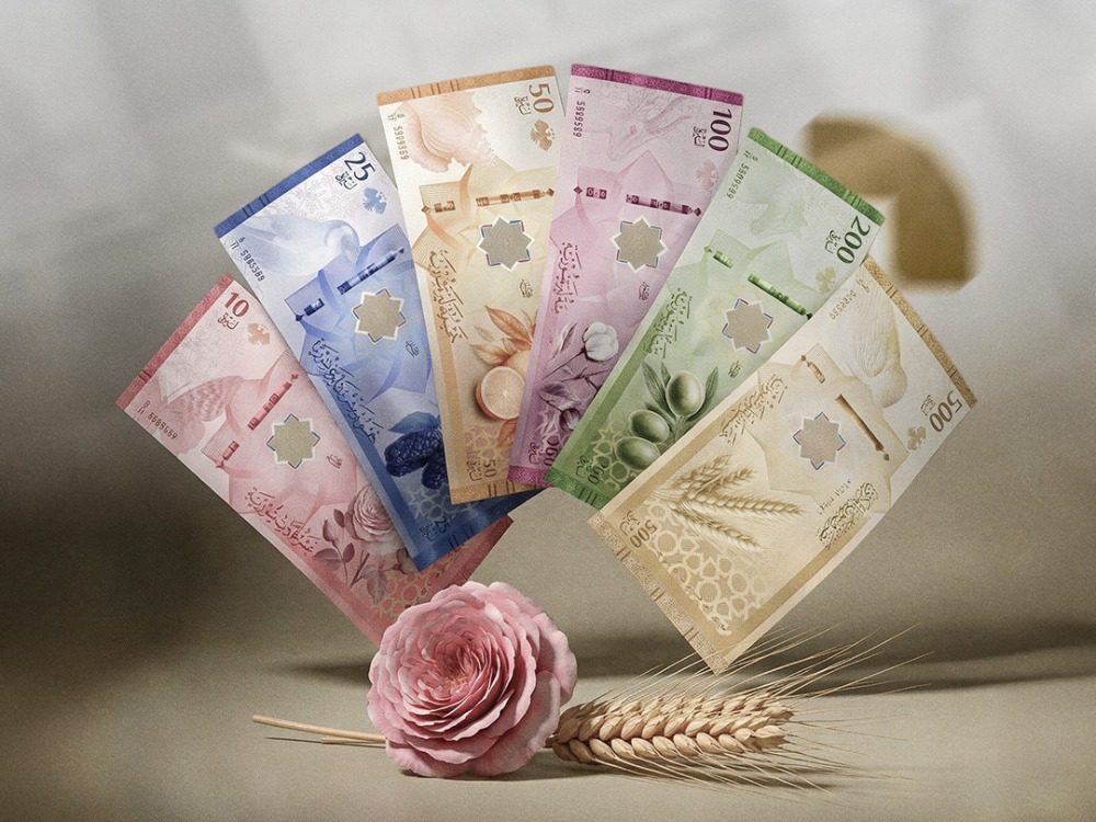 النائب الأول لحاكم المركزي: الليرة الجديدة بين أيدي المواطنين اعتباراً من اليوم