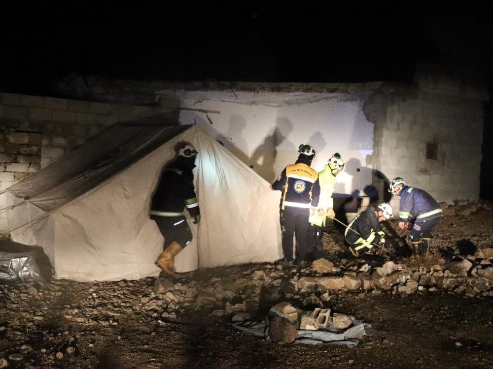 الشؤون الاجتماعية بإدلب للإخبارية: استجابة عاجلة لأكثر من 500 مخيم تضرر بالعاصفة