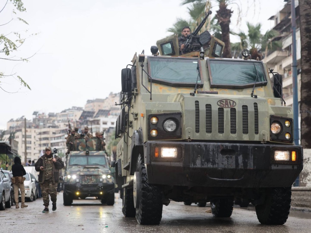 قوى الجيش والأمن في حلب تواصل الرد على تنظيم قسد في إطار تأمين المدنيين