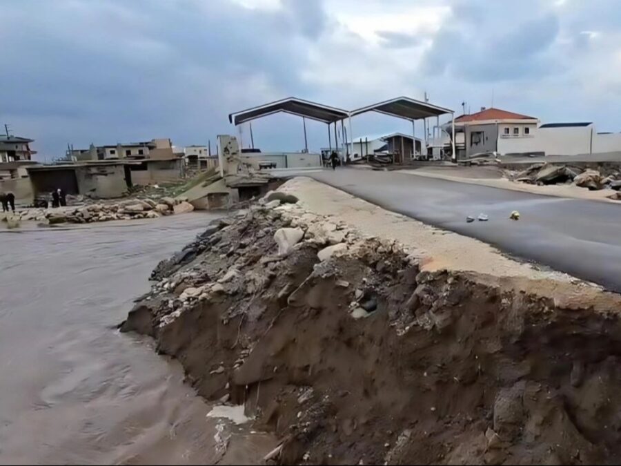 هيئة المنافذ والجمارك تعلن إيقاف حركة العبور في منفذ العريضة مع لبنان