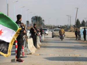 وزارة الدفاع تدعو المواطنين للإبلاغ عن أي تجاوزات في الرقة والحسكة ودير الزور