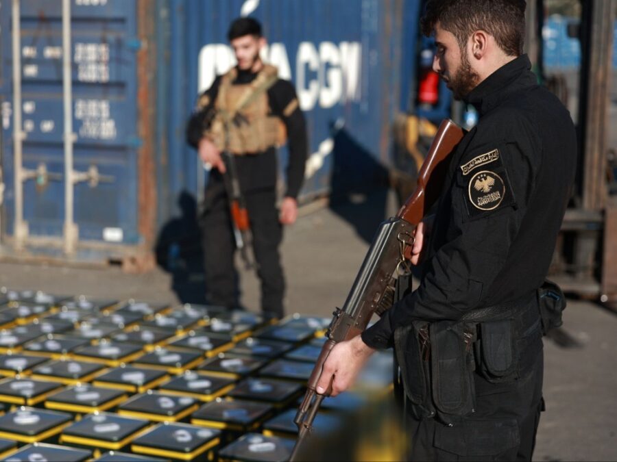 وزارة الداخلية تعلن ضبط شحنة كوكايين سائل ضخمة قادمة من البرازيل