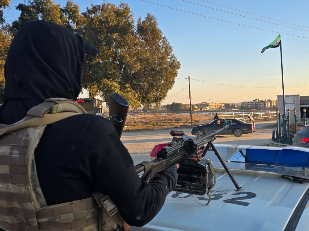 الجيش السوري يسيطر على مدينة الشدادي وسجنها في الحسكة