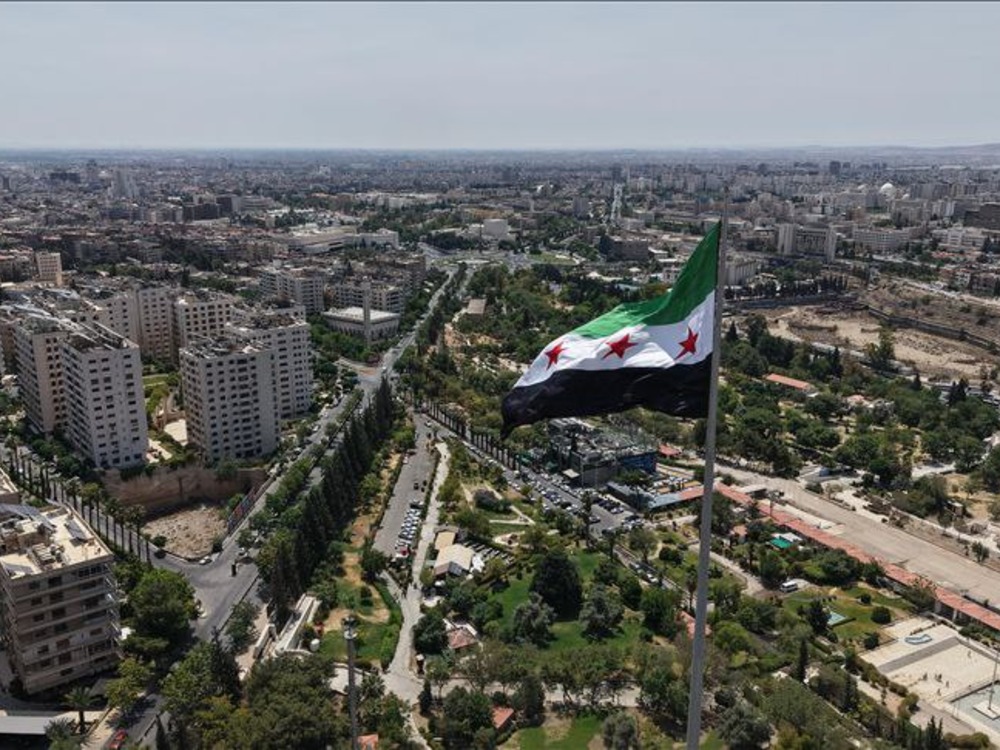 الحكومة تدين إعدام تنظيم قسد سجناء في مدينة الطبقة